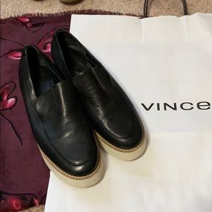 Vince black leather size 8 US or 38 Eur